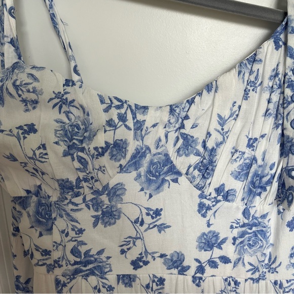NEW Altar’d State Blue Floral Maxi Dress Size Large Available NWT - Picture 7 of 10